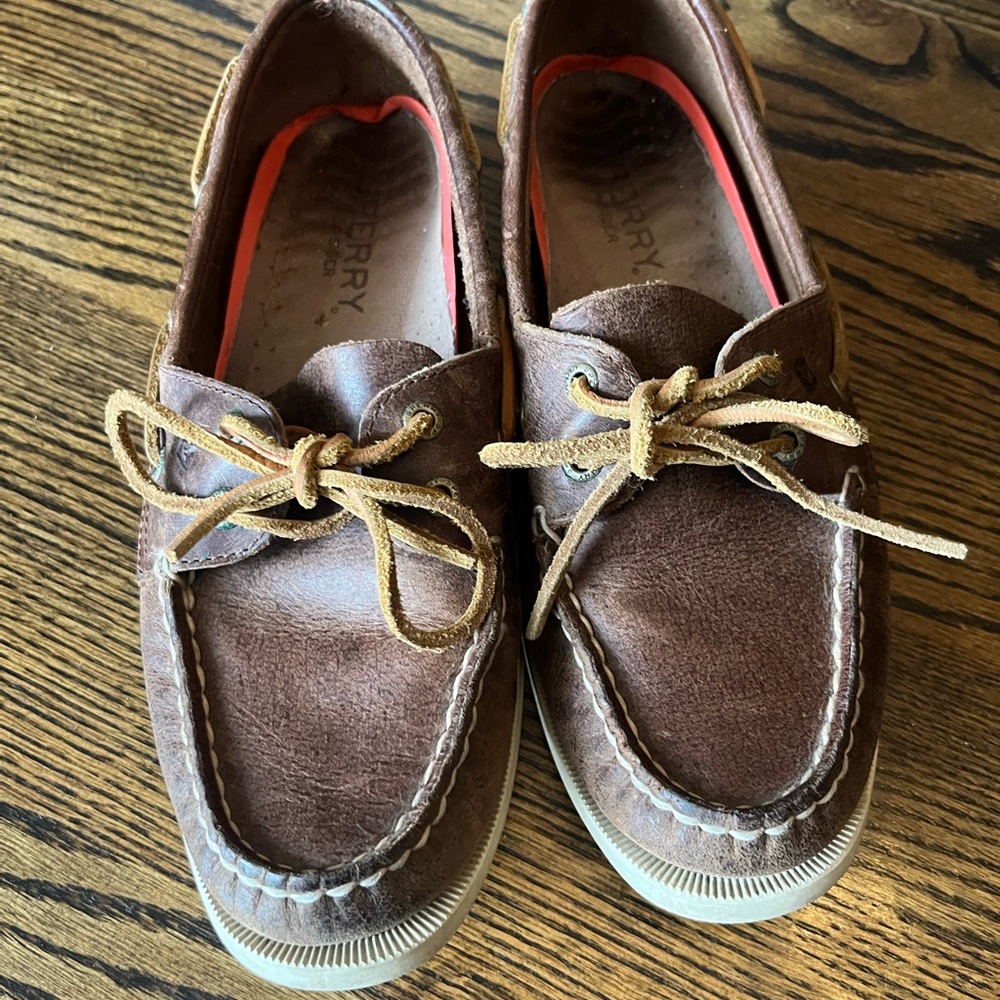 Brown Leather Boat Shoes